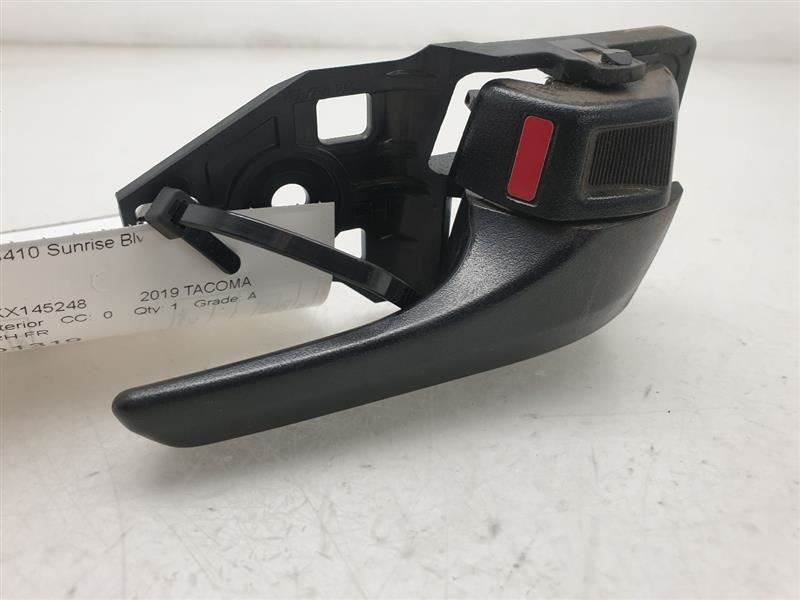 2019 TOYOTA TACOMA SR5 CREW CAB PASSENGER SIDE REAR DOOR INTERIOR HANDLE