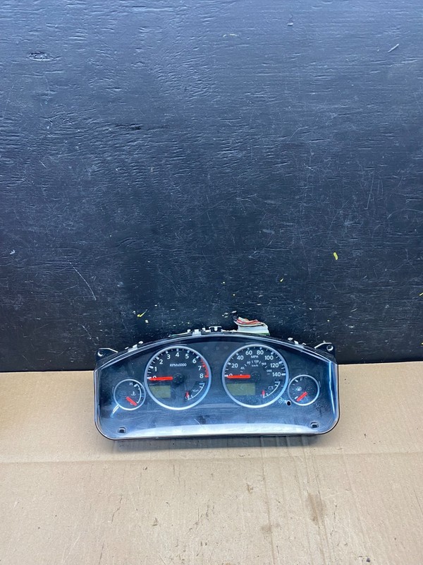 2010 2011 2012 Nissan Pathfinder Speedometer Cluster Gauge OEM P2072 DG