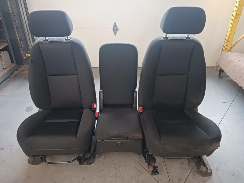 12-'13 CHEVROLET SILVERADO 1500 Regular Cab electric cloth Seat Set OEM