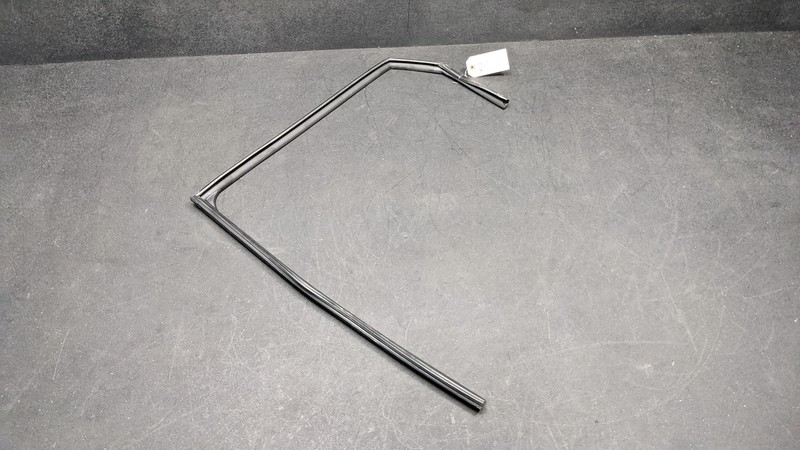Rear Left Door Window Glass Run Channel 2019 Hyundai Kona 83530-J9000 2018-2022