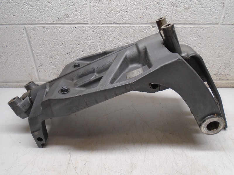 R4 MERCURY MARINER 45HP SWIVEL BRACKET STEERING ARM 1499-8710A18 99661A2