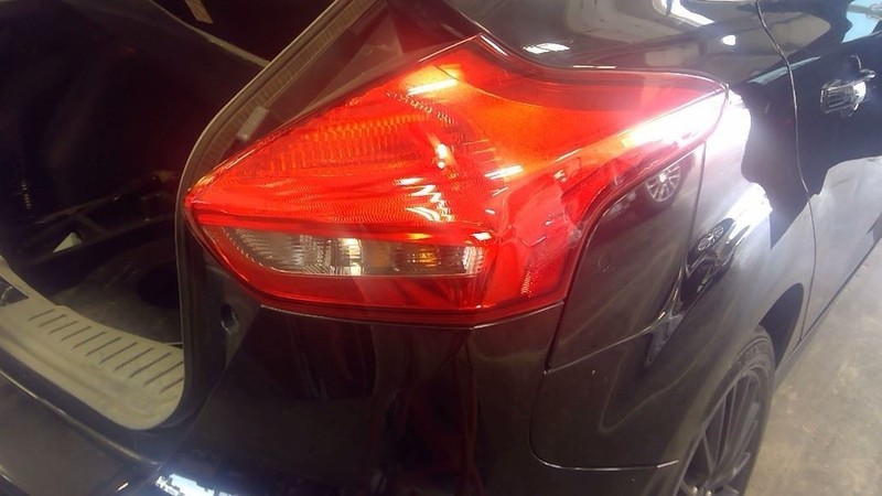 Passenger Tail Light Hatchback Incandescent Fits 15-18 FOCUS 3493910