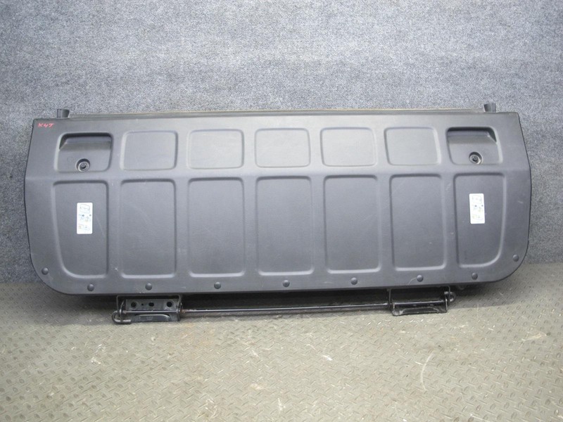 2005-2009 HUMMER H2 SUT REAR MID GATE CENTER DECKLID PANEL W/ GLASS