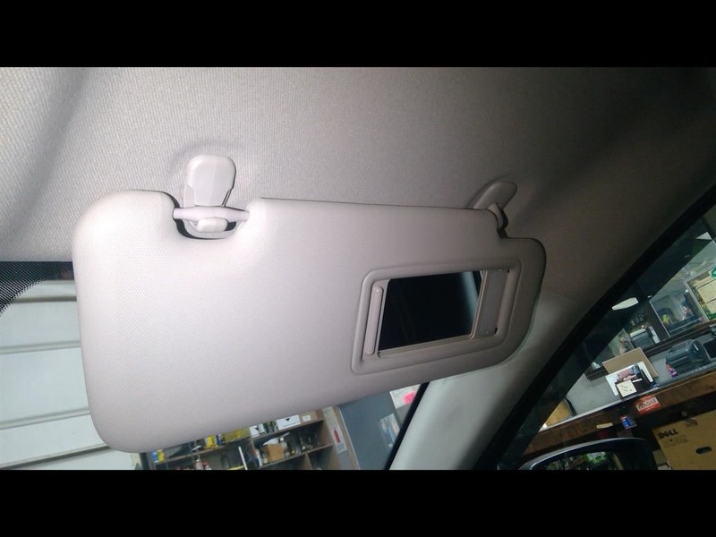 Passenger Right Sun Visor Without Illumination Fits 14-18 MAZDA 3 1707274