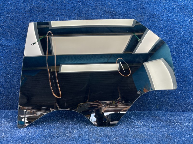 2017-2019 Cadillac XT5 Rear Left Driver Side Door Window Glass OEM