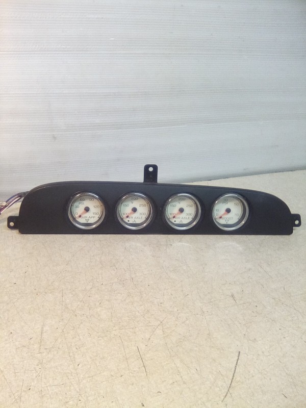 2019 International Prostar 3598342C3, 32324-202 4 Gauge Cluster