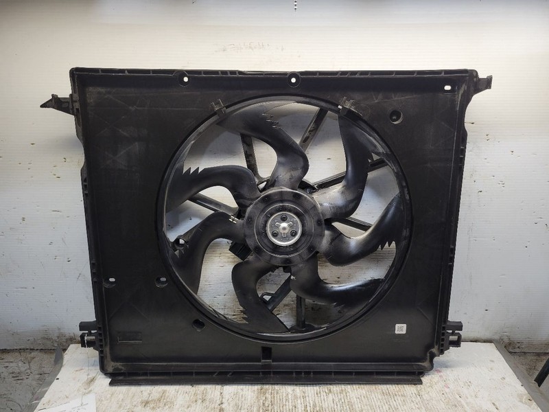 Radiator Fan Motor Fits 20-25 HIGHLANDER 1780647