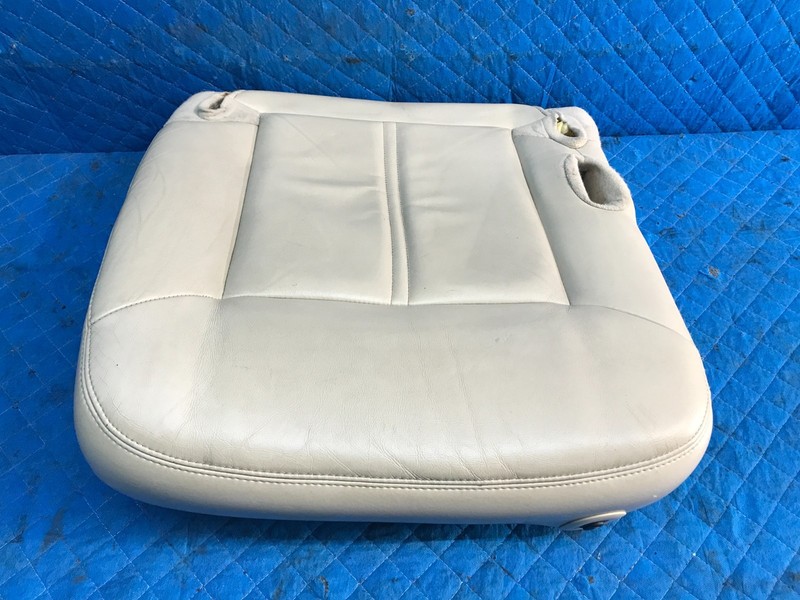 03-11 Lincoln Town Car Front Right Lower Seat Cushion Beige