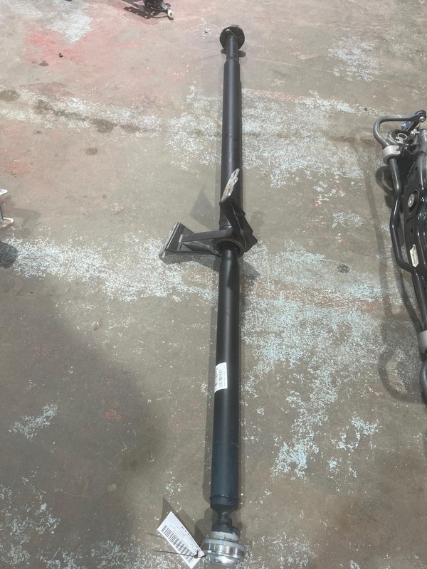2021 Mercedes GLB 250 Rear Drive Shaft With Carrier OEM