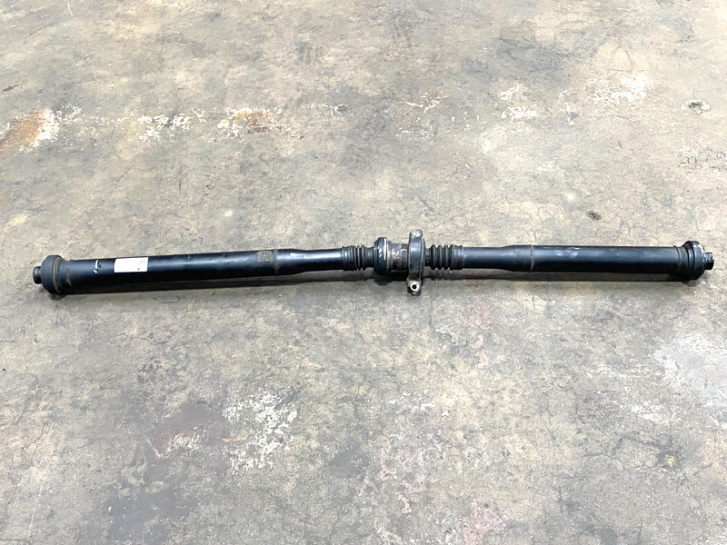 11-14 PORSCHE CAYENNE 3.6L REAR DRIVE SHAFT OEM #A0.61