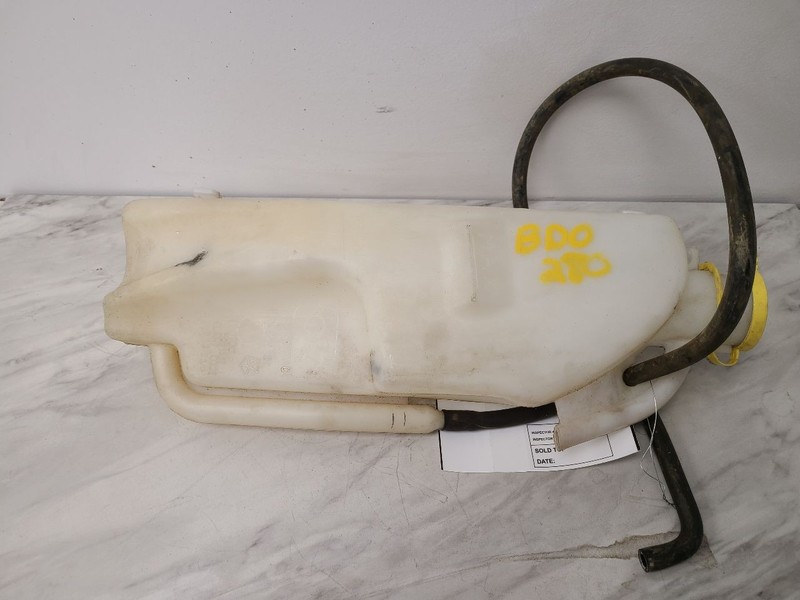 Wash Reservoir LHD VIN W 6th Digit Jk Body Fits 12-18 WRANGLER 576191