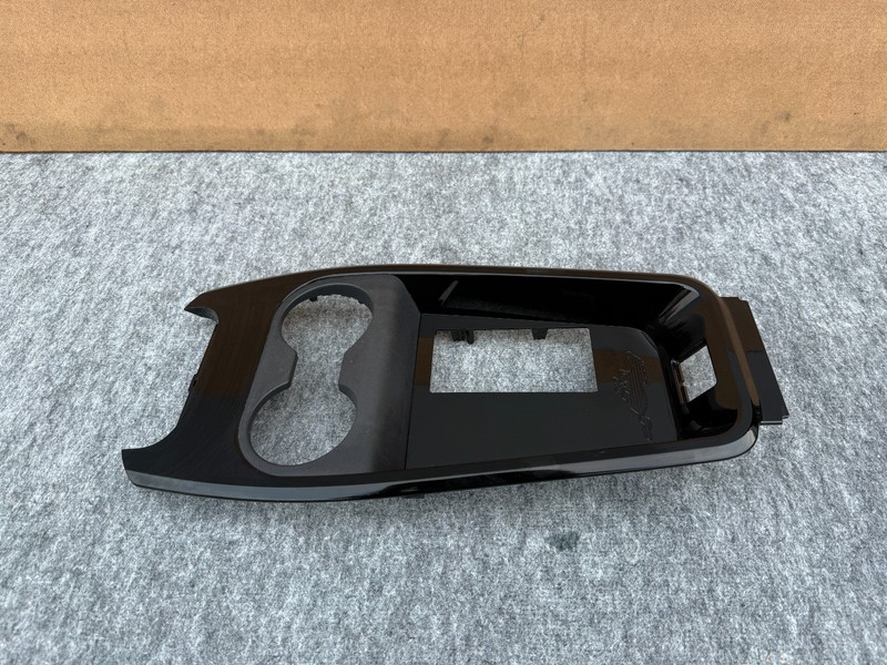 FORD MUSTANG MACH-E 2021-2025 OEM CENTER CONSOLE STORAGE CUP HOLDER TRAY ASSY