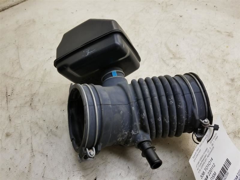 2014 TOYOTA AVALON 3.5L 6CYL AIR CLEANER RESONATOR TUBE ASSEMBLY