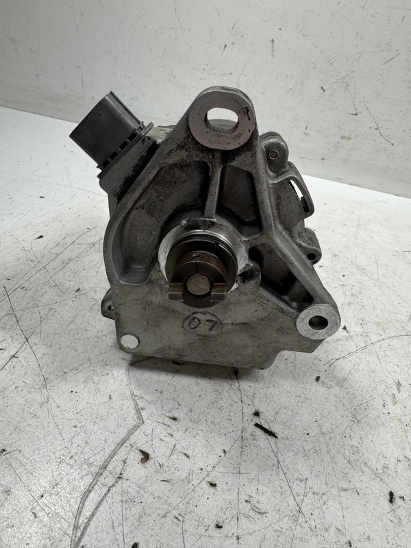 98-02 Honda Accord Distributor D4T96-07 Hitachi 30100-PAA-A01 OEM