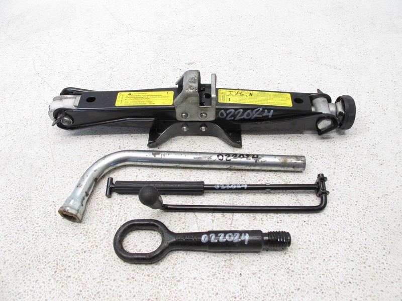08-17 AUDI B8 A4 8T A5 S5 TOOL KIT JACK EMERGENCY TRUNK KIT OEM 022024