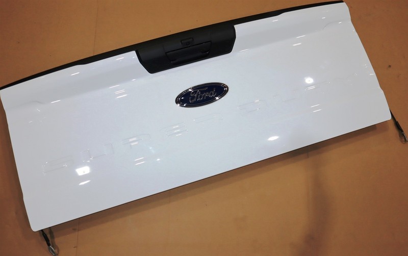 23-26 SUPER DUTY WHITE Tailgate Truck New Take Off F250 Ford Paint Tail Gate OEM