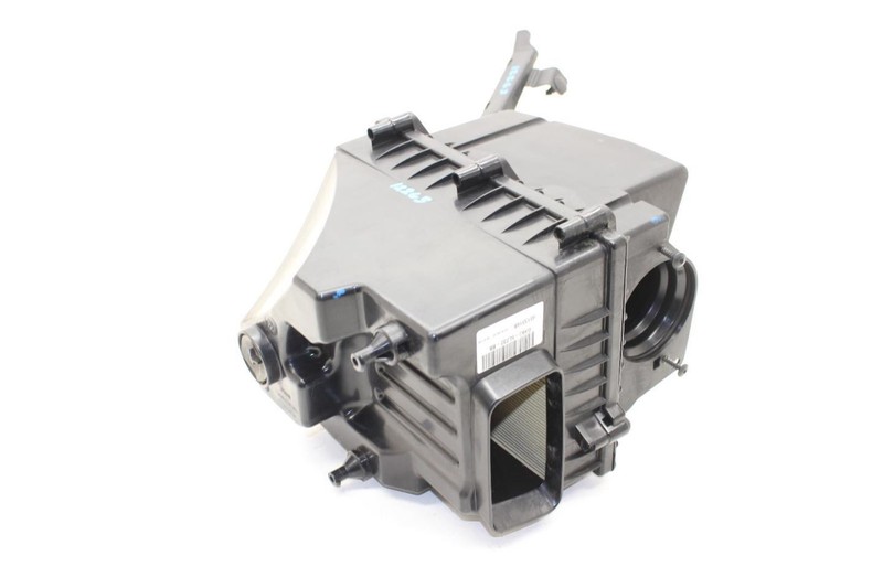 Driver Left Side Air Cleaner Box Filter Housing 3.0L Fits 17-20 F-PACE