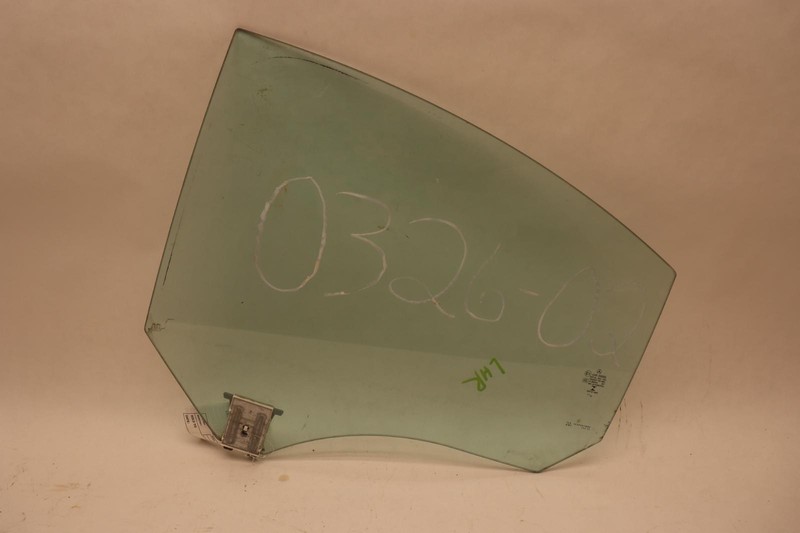 2014-2019 MERCEDES CLA250 C117 REAR LEFT SIDE DOOR WINDOW GLASS OEM