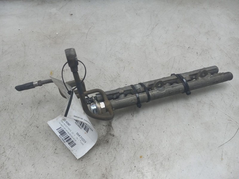 02 03 LEXUS ES300 FUEL INJECTION PRESSURE REGULATOR RAIL 1MZFE