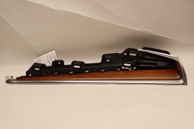 2017-2019 CADILLAC XT5 DASH DASHBOARD RIGHT PASSENGER AIR VENT W/ MOLDING OEM