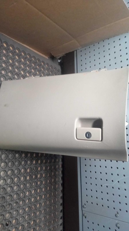 2008 Toyota Highlander Glove Box Red 4DR Used OEM Part NJ25-22204-554916