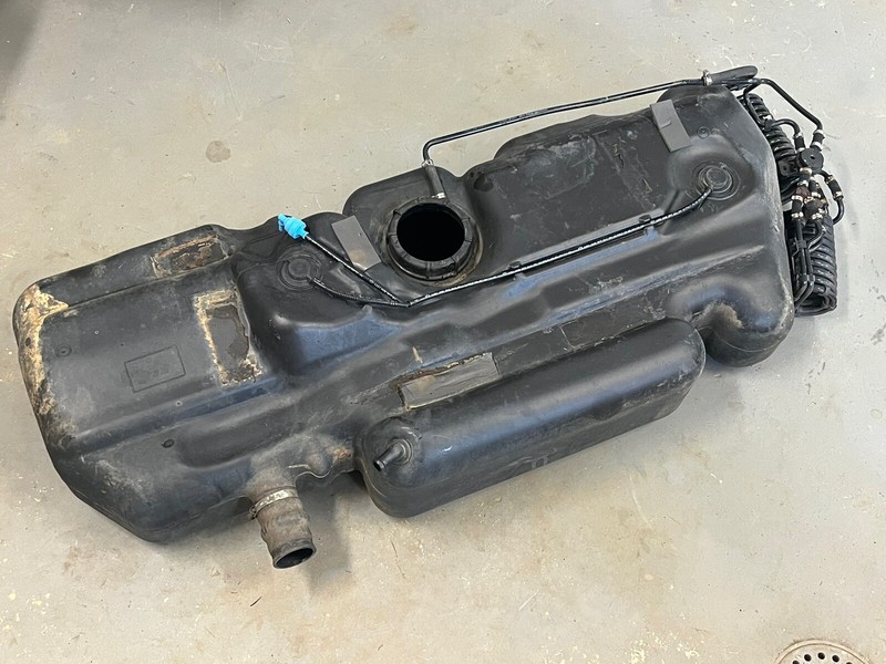02-06 Mercedes Dodge Sprinter T1N 2.7L Diesel Fuel Tank 2500 3500 03 04 05 06
