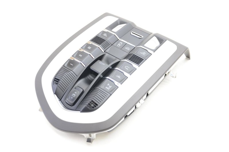 15-18 Porsche Macan 3.0L Front Roof Console with Panoramic Roof Switches