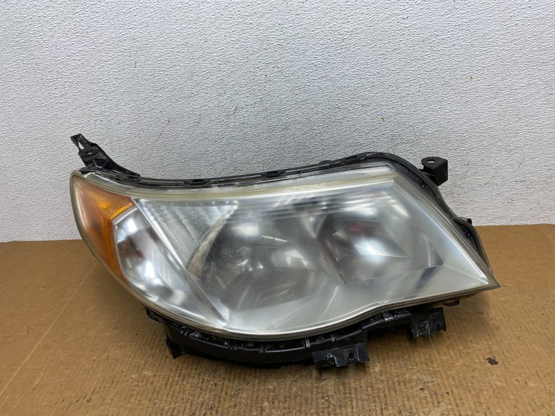 2009 - 2013 Subaru Forester Right Passenger Side Halogen Headlight OEM AE2789 DW