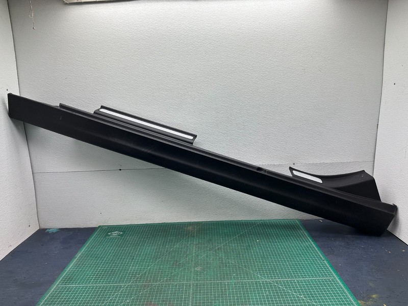 15-24 Mini Cooper F55 Hardtop 4-Door LEFT SKIRT ROCKER PANEL COVER MOLDING OEM