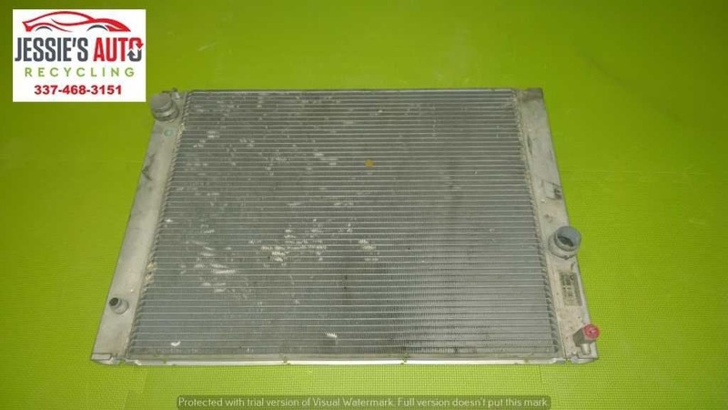 04 05 BMW 545I 4.4L AT RADIATOR OEM 2175-77