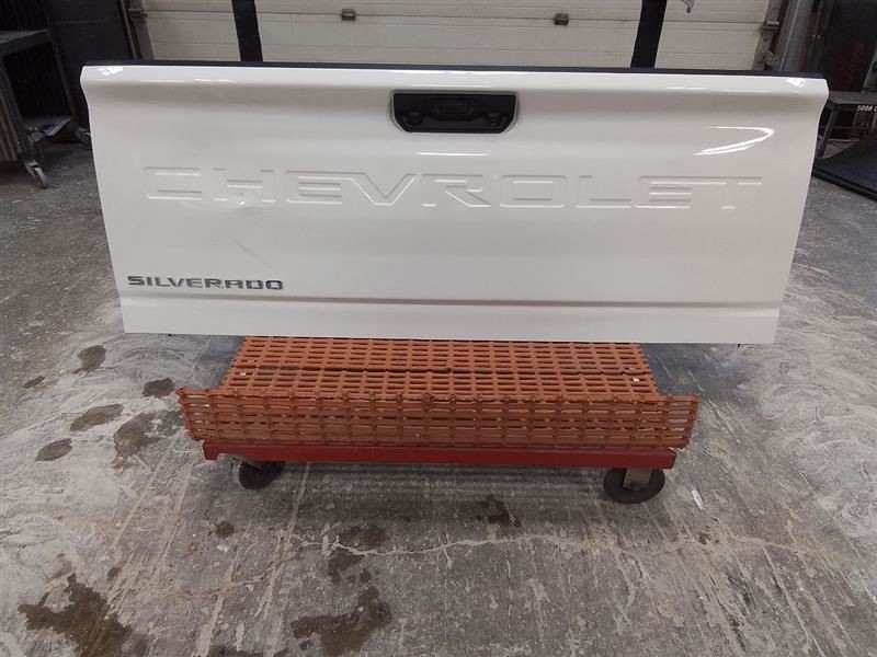 Trunk/Hatch/Tailgate Manual Gate Fits 20-23 SILVERADO 2500 PICKUP 3123500