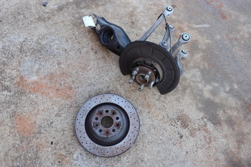 2014-20 MASERATI QUATTROPORTE AWD REAR LEFT SPINDLE KNUCKLE HUB CONTROL ARMS OEM