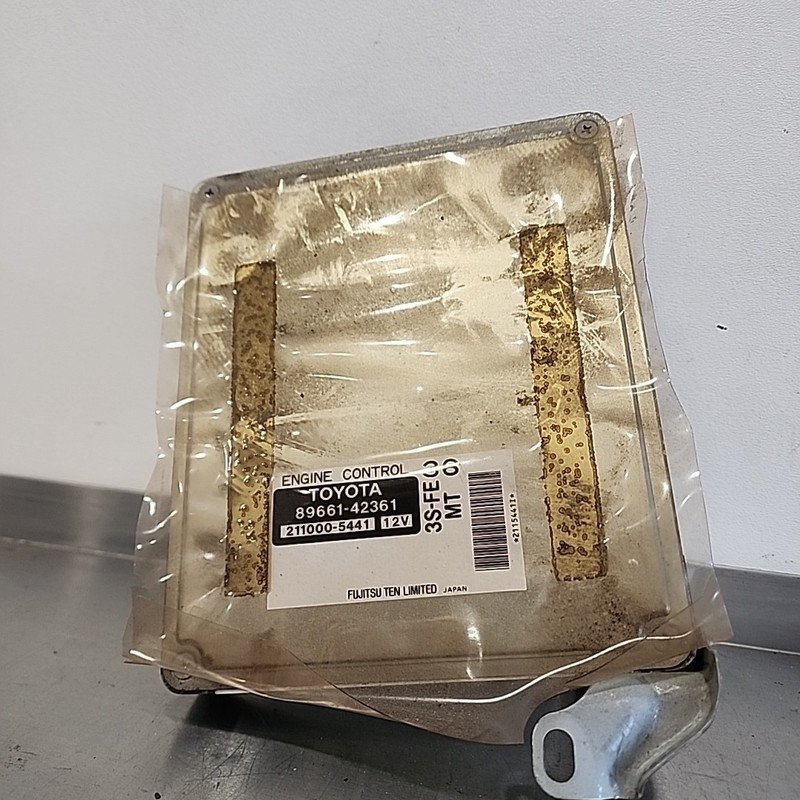 1998 Toyota Rav4 M/T Engine Computer ECM PCM ECU 89661-42361 OE Manual