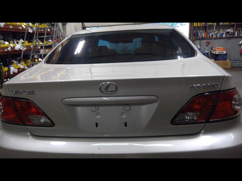 Trunk/Hatch/Tailgate Fits 04-06 LEXUS ES330 1690824