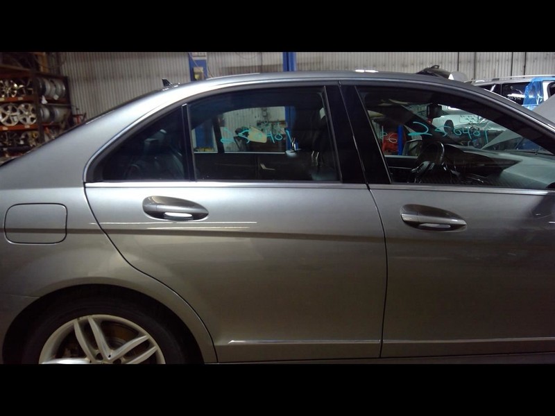 Passenger Rear Side Door 204 Type C300 Fits 08-14 MERCEDES C-CLASS 1674285