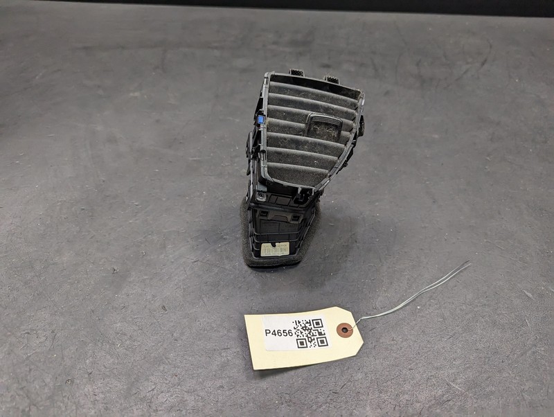 Dashboard Right A/C Heater Vent Grille 97490-D3AA0 2019 Hyundai Tucson 2020