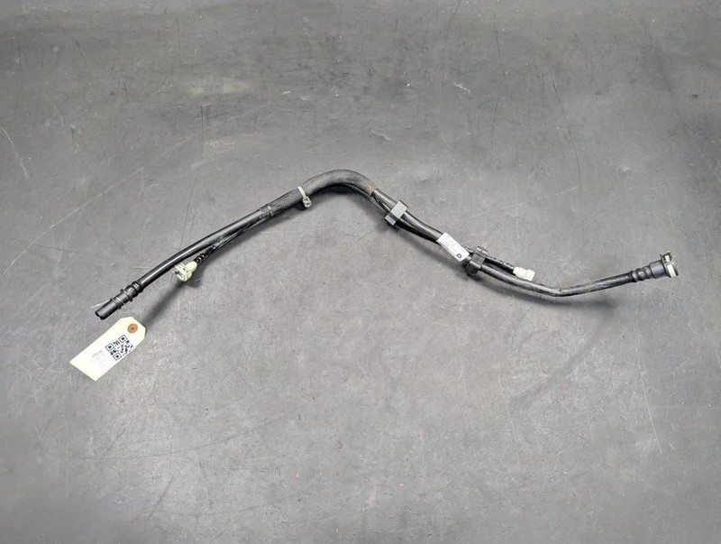 Fuel Filler Vent Hose 2019 Jeep Grand Cherokee 52030371AB 2016 2017 2018