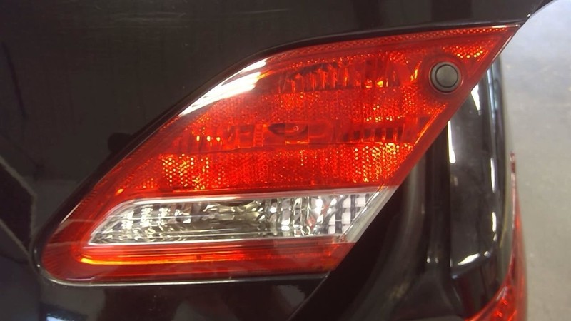 Passenger Tail Light From 10/09 Decklid Mounted Fits 05-07 10 AVALON 3480501