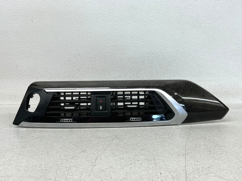 ⭐2018-2024 BMW X3 XDRIVE FRONT CENTER DASH AC HEATER AIR VENT GRILLE OEM LOT2593