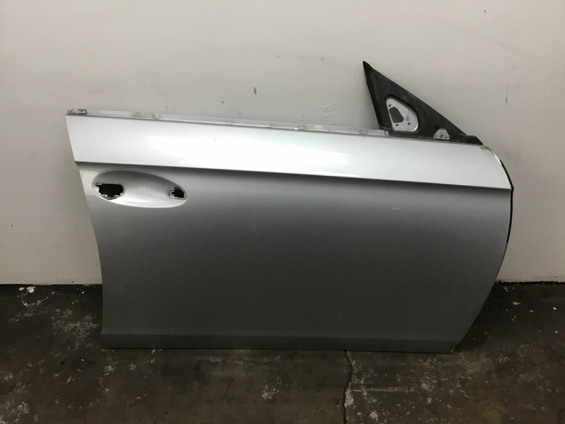 Mercedes CLS500 W219 Front Right Passenger Door Shell 2006-2011 :O
