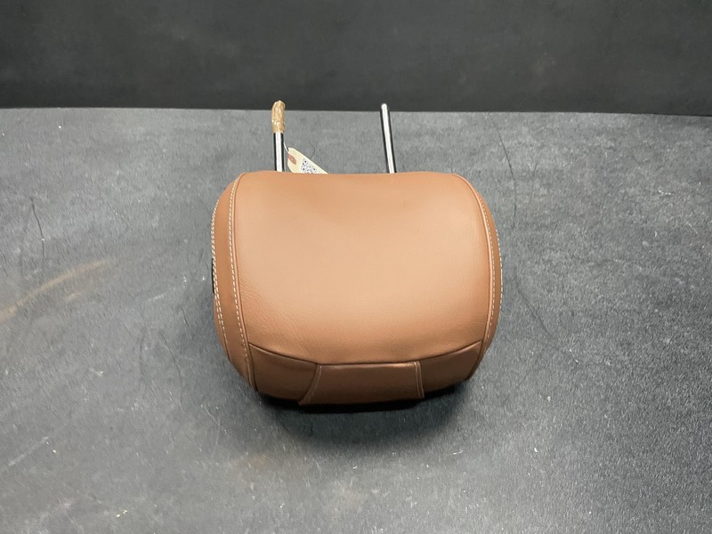 Front Left Seat Headrest Leather 2018 Mercedes GLS 550 2017 2019