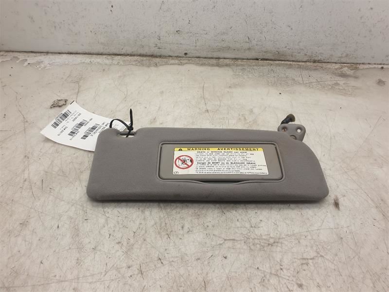 Passenger Right Sun Visor Illuminated Fits 01 LEXUS IS300 74310-53061-B0