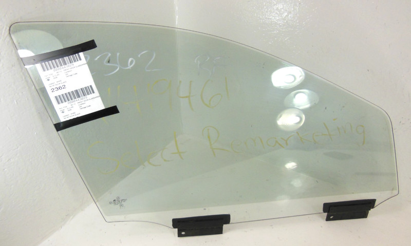 2007-2009 Mercedes-Benz GL320 Front Door Window Glass Passenger Right RH OEM