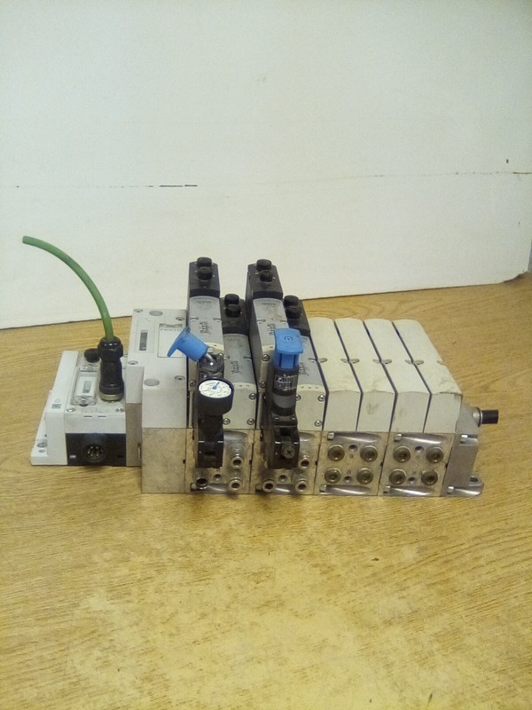 Festo Station Manifold Assembly CPX-GE-EV-S-7/8-5POL, COX-FB32, VABA-S6-1-X1,...