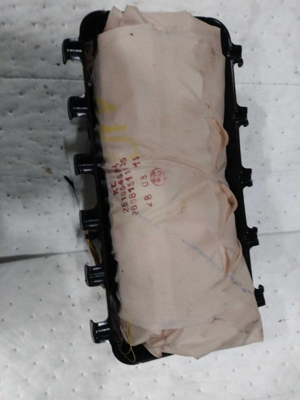 2016 Jeep Cherokee Instrument Panel Air Bag Right Silver 145K Miles OEM