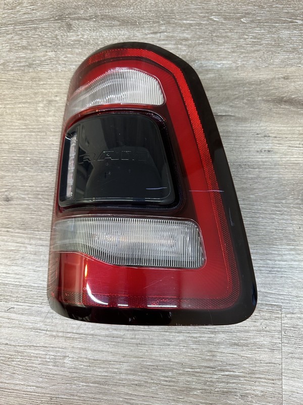 2019-24 DODGE RAM RH LED TAIL LIGHT ASSY OEM PART # 68262532AF