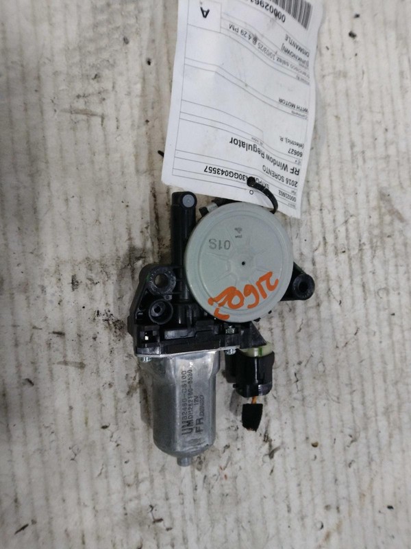 2016 Kia Sorento Black Right Window Regulator with Motor 22415 93K Miles