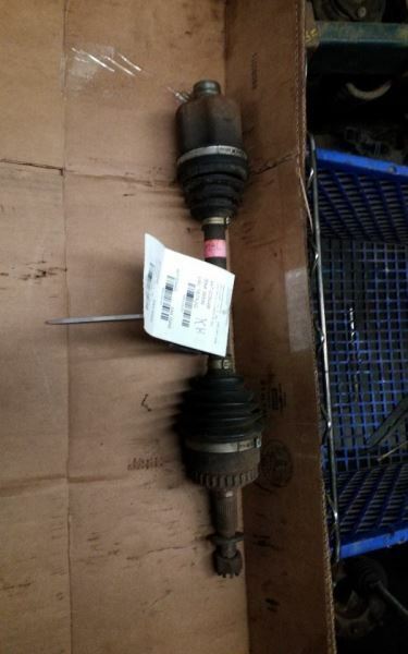 Axle Shaft Front Axle Automatic Transmission Fits 00-05 SATURN L SERIES 124181