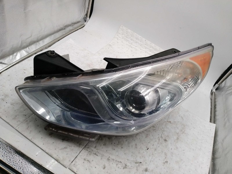 2015 Hyundai Sonata Left Headlight Assembly Grey FOGGY & ROCK CHIPS 95K MI