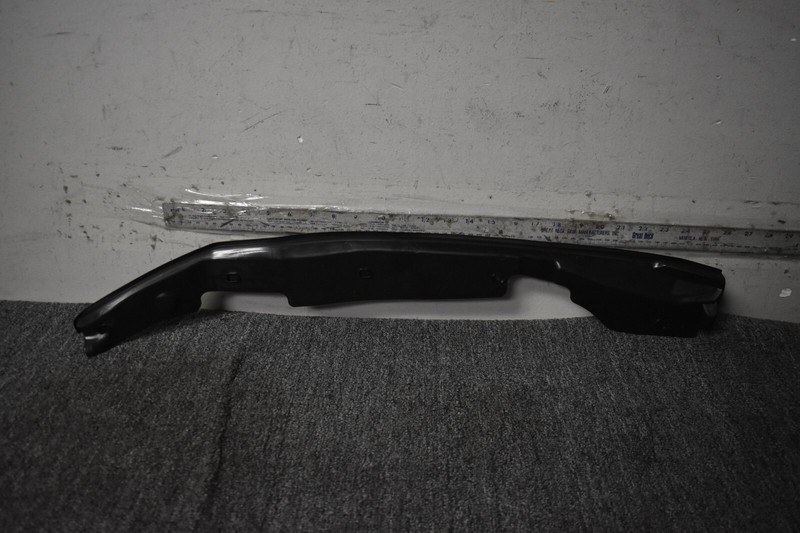 2020-2021 BMW X1 GAP SEAL LEFT SIDE FACTORY OEM